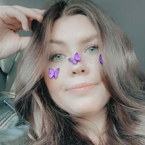 Meet your Posher, Lexi